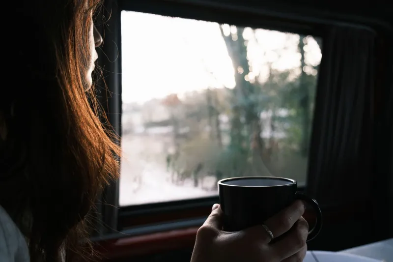 Being Available 24/7 Won't Make You Feel Less Alone — It'll Make You Feel More