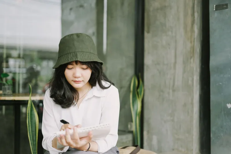 Your Unfiltered Life Is the Most Interesting Thing About You